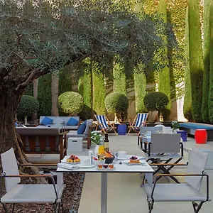 https://h10-art-gallery.topbarcelonahotels.com